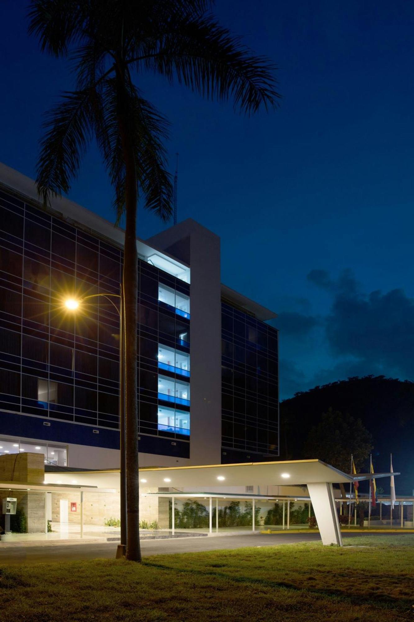 Marriott Maracay Golf Resort Exterior photo